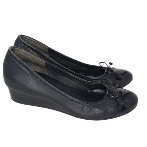 Cole Haan Black Leather Cap Toe Wedges, Size 7 - Picture 5 of 5